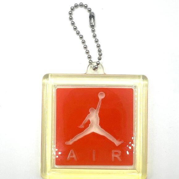 NIKE AIR JORDAN III 3 IV 4 RETRO OG JUMPMAN KEYCHAIN HANG TAG Orange - Picture 1 of 4